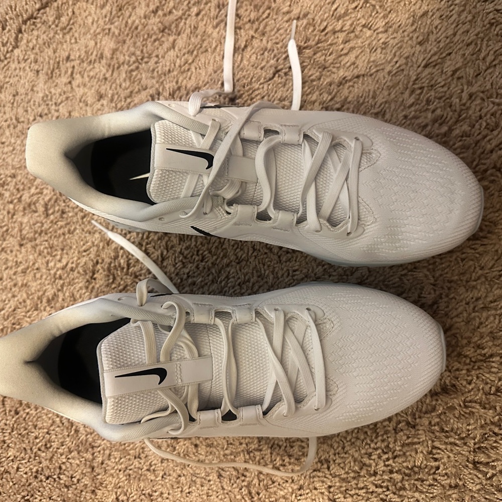 Nike Women’s White Golf Shoes
